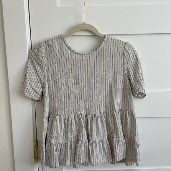 linen ruffle tie back tee - Picture 2 of 3